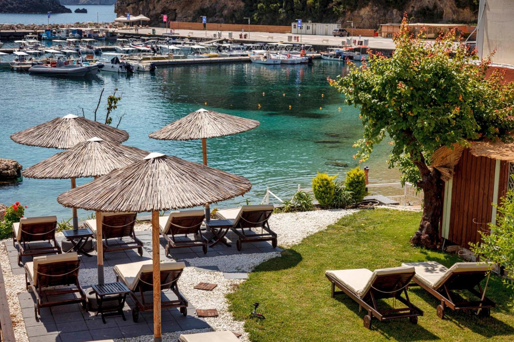 Napoleon On The Beach Paleokastritsa Exterior foto